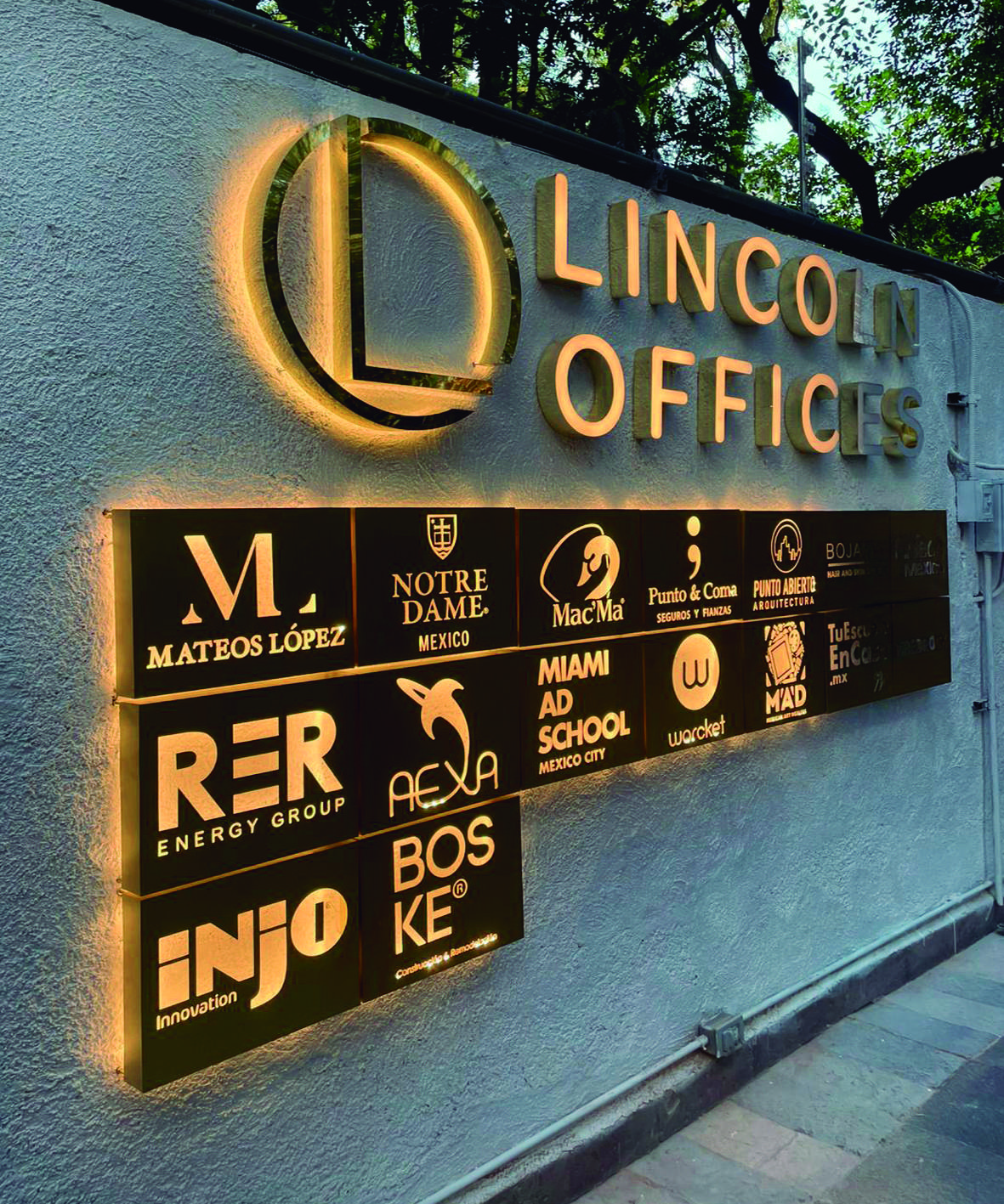 ANUNCIOS LUMINOSOS