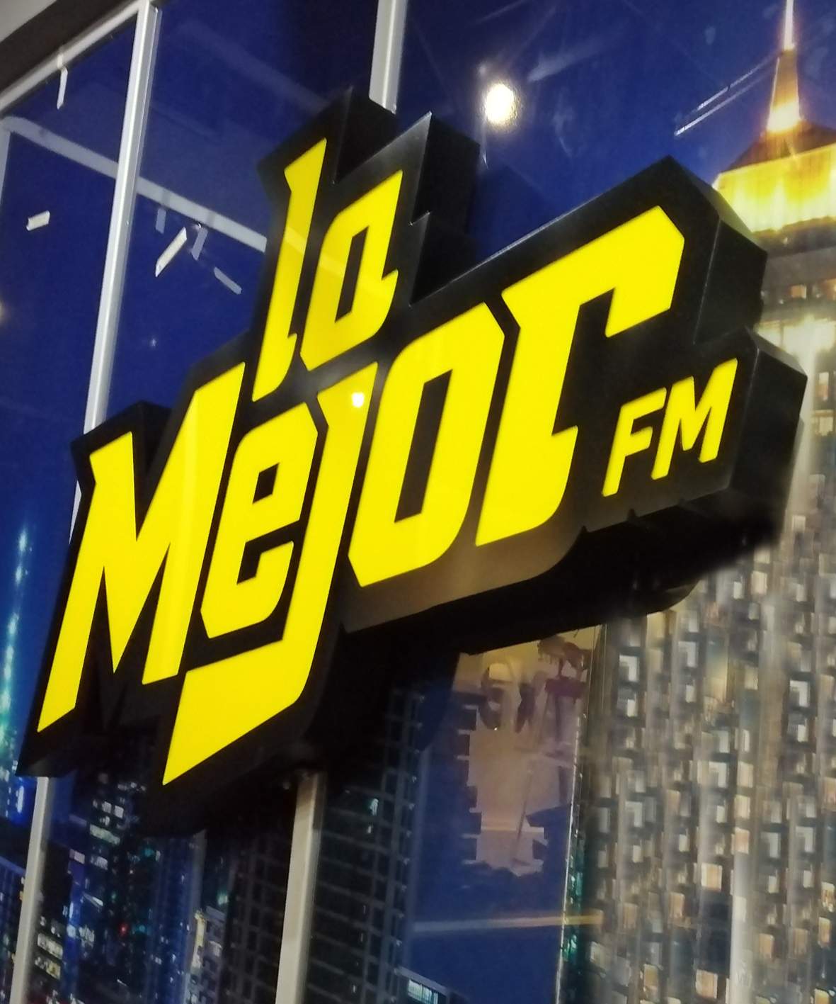 ANUNCIOS LUMINOSOS