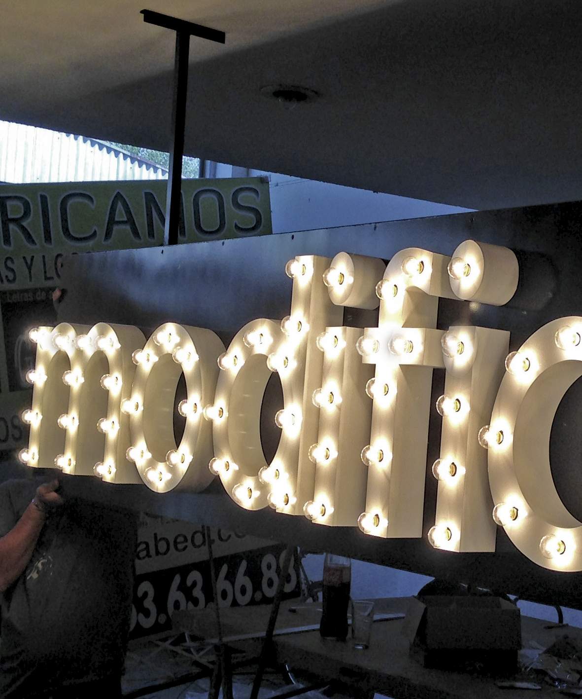 ANUNCIOS LUMINOSOS